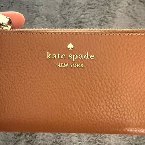 Kate Spade Brown Leather Wallet in EUC